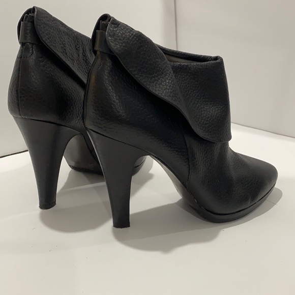 Banana Republic Booties - Picture 2 of 6